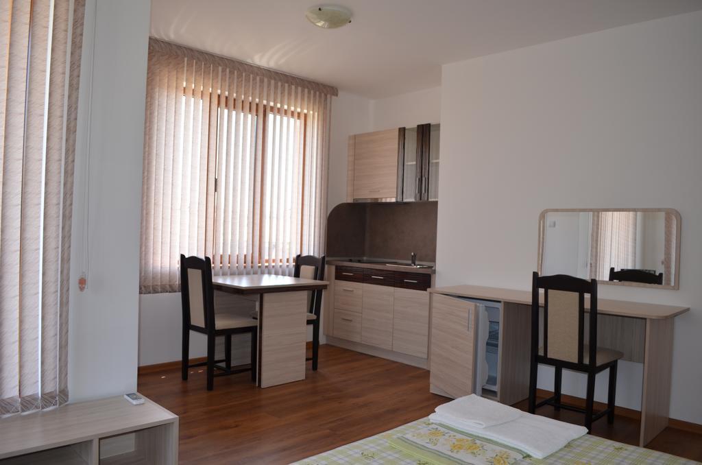 Guest House Georgievi Primorsko Pokoj fotografie